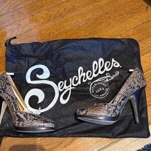 Seychelles Women's Snakeskin Heels - Black and Brown